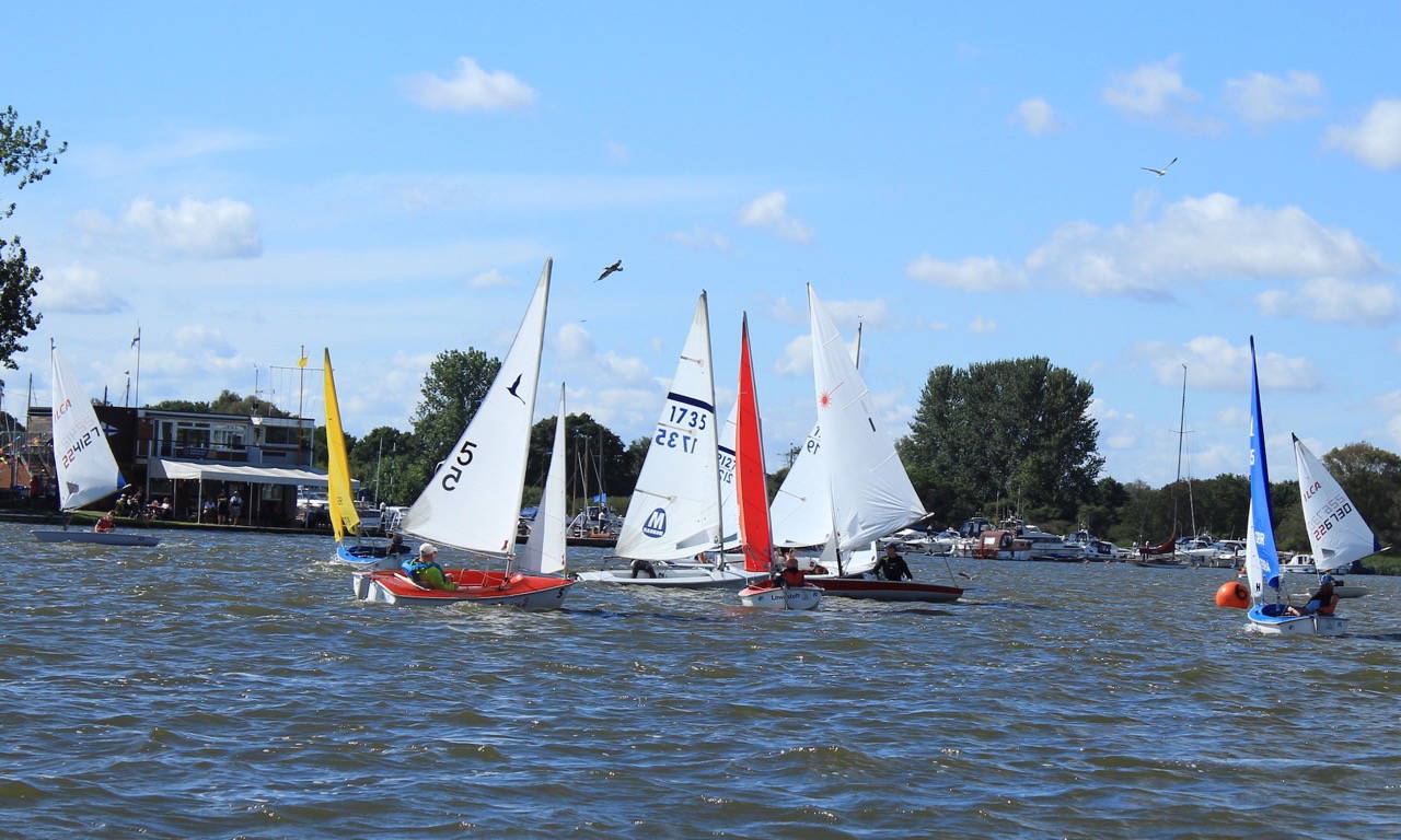 Avoiding boats